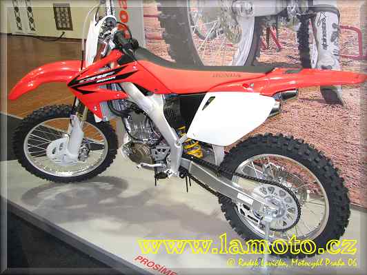 Motocykl Praha 06