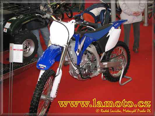 Motocykl Praha 06