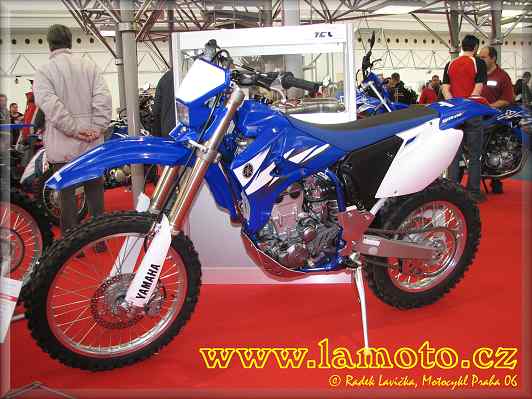 Motocykl Praha 06