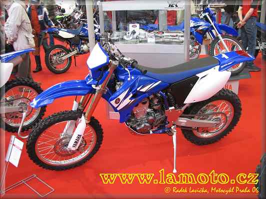 Motocykl Praha 06