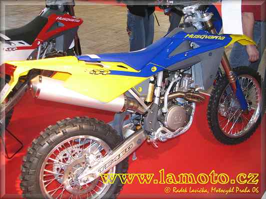 Motocykl Praha 06