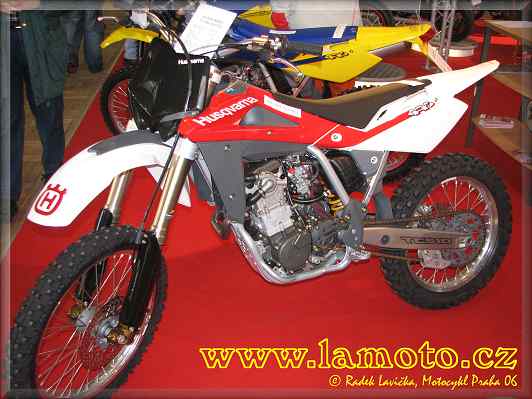 Motocykl Praha 06