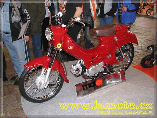 Motocykl Praha 06